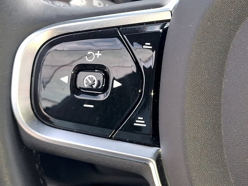 Certified 2024 Volvo V90 B6 Cross Country Plus w/ Protection Package Premier AWD/4WD image 23