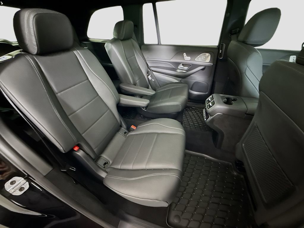 Used 2025 Mercedes-Benz GLS 450 4MATIC image 30