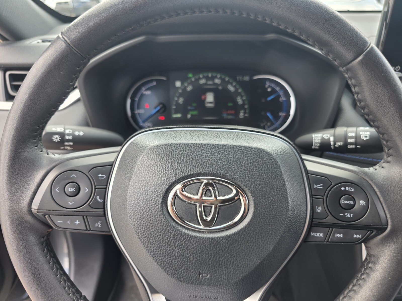 Certified 2024 Toyota RAV4 XSE AWD/4WD image 25