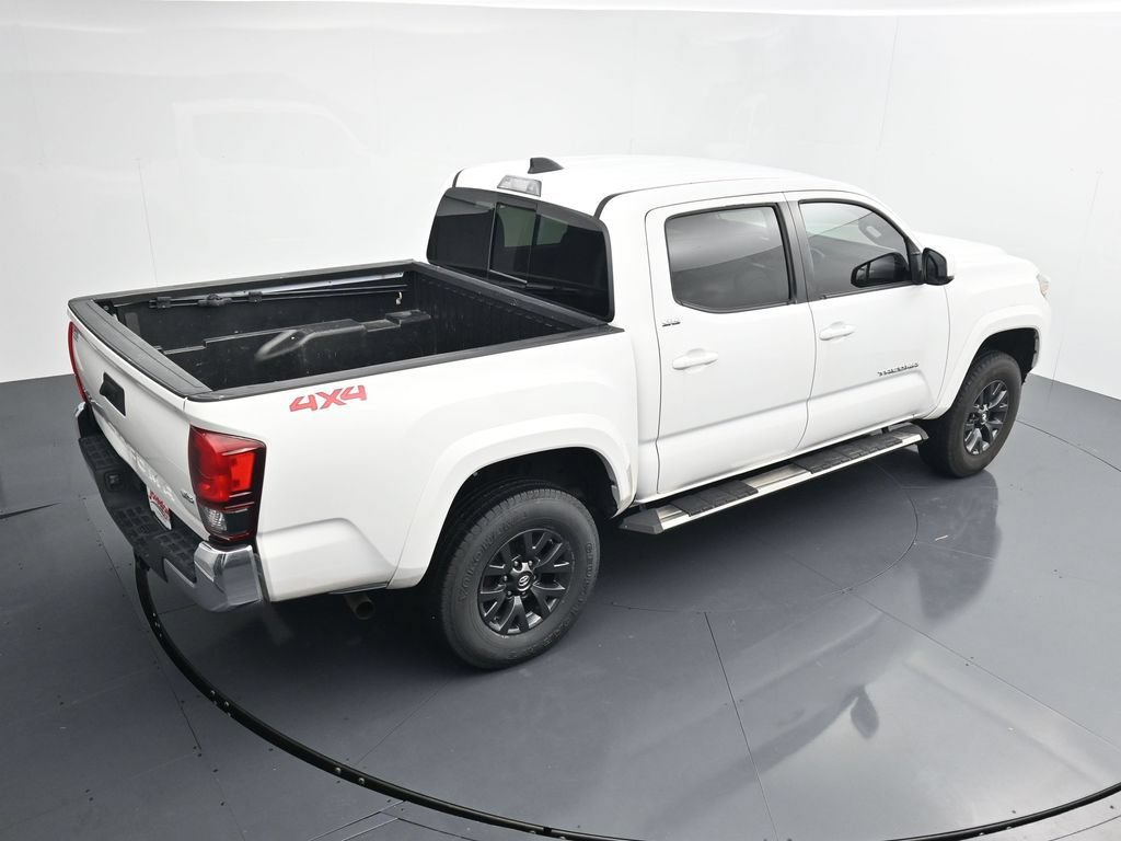 Used 2020 Toyota Tacoma SR5 AWD/4WD image 30