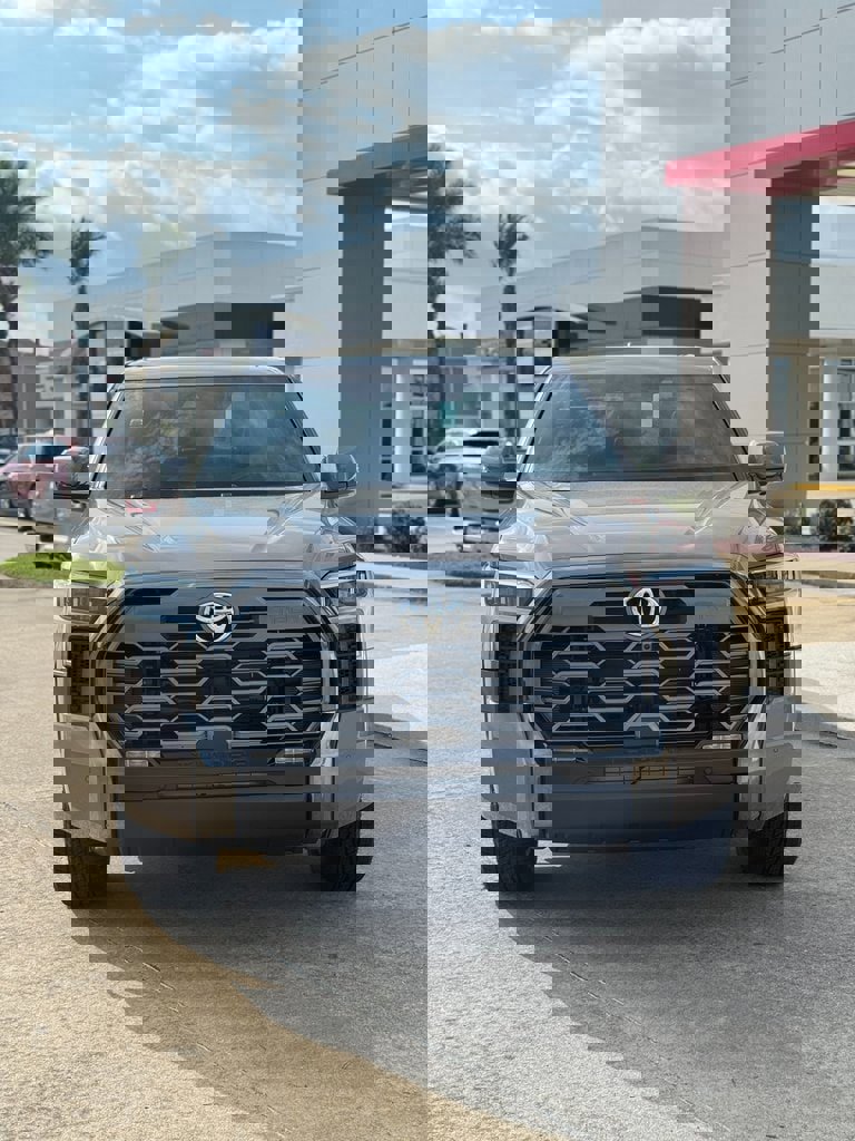 Used 2026 Toyota Tundra Platinum w/ TRD Off-Road Package image 3