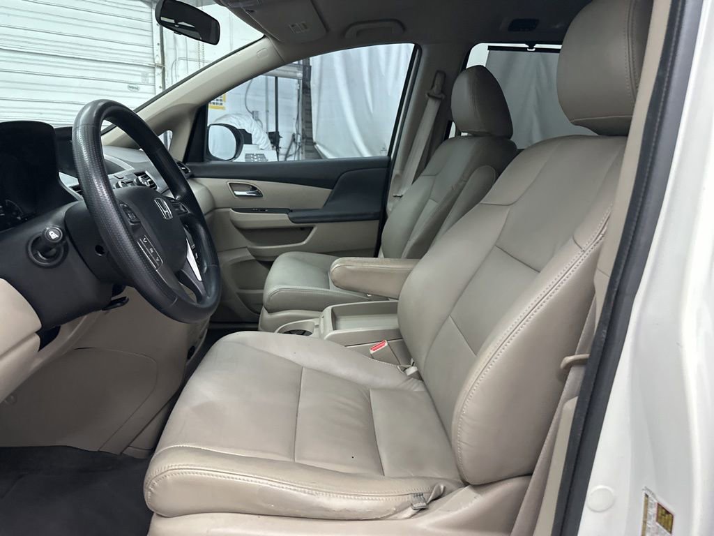 Used 2016 Honda Odyssey SE image 12