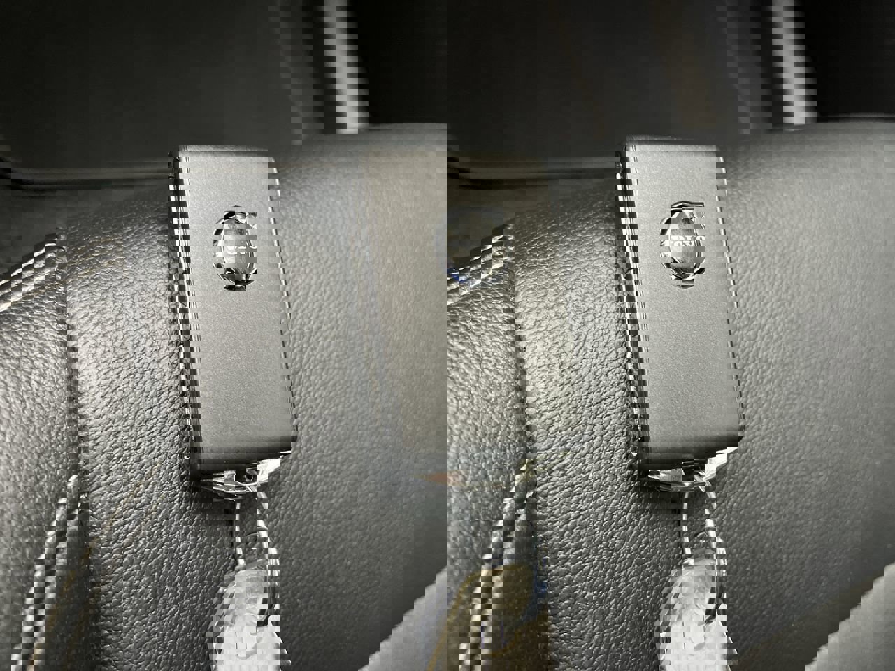 Used 2025 Volvo XC40 B5 Core image 28