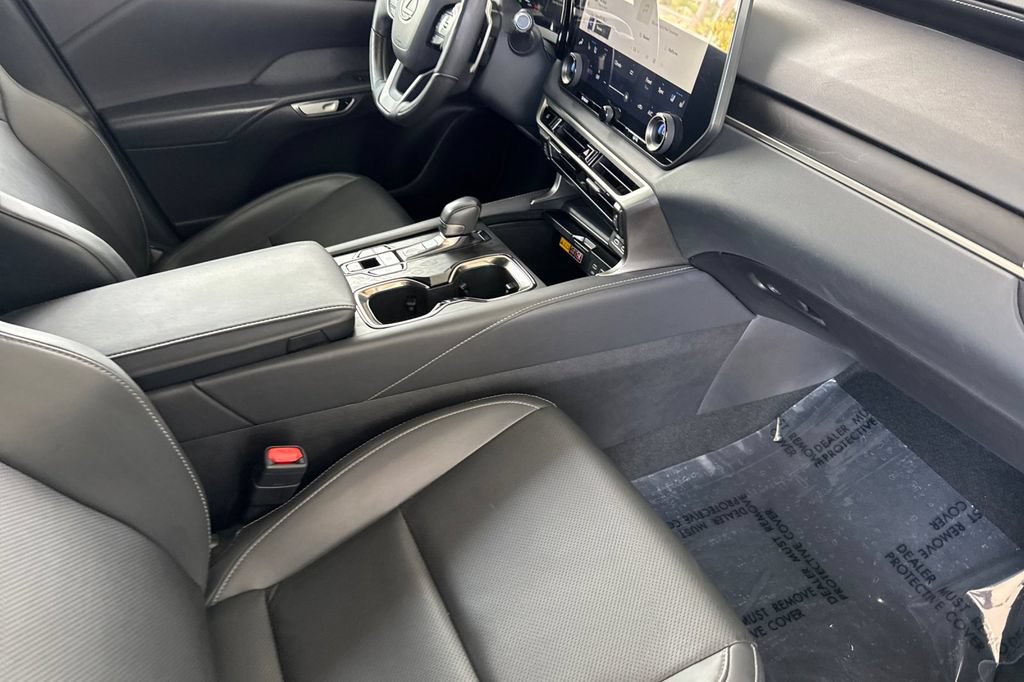 Used 2025 Lexus RX 350h w/ Convenience Package AWD/4WD image 19