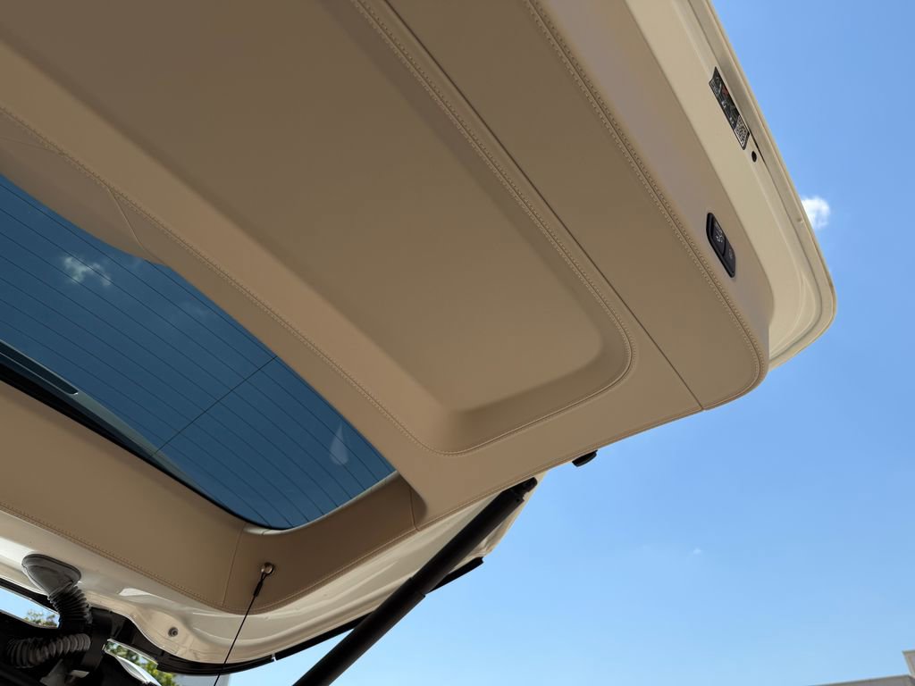 Used 2023 Mercedes-Benz Maybach GLS 600 4MATIC image 61