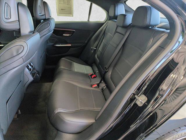 Used 2025 Mercedes-Benz C 300 Sedan image 19