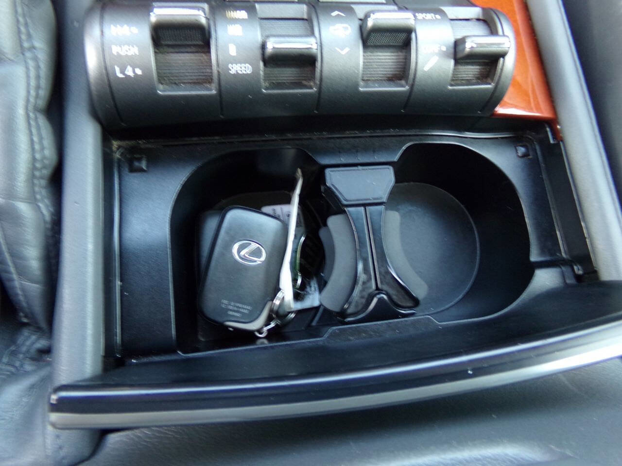 Used 2008 Lexus LX 570 4WD image 45