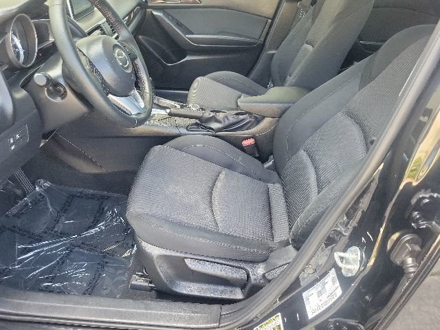 Used 2014 MAZDA MAZDA3 i Touring w/ Technology Package FWD image 10