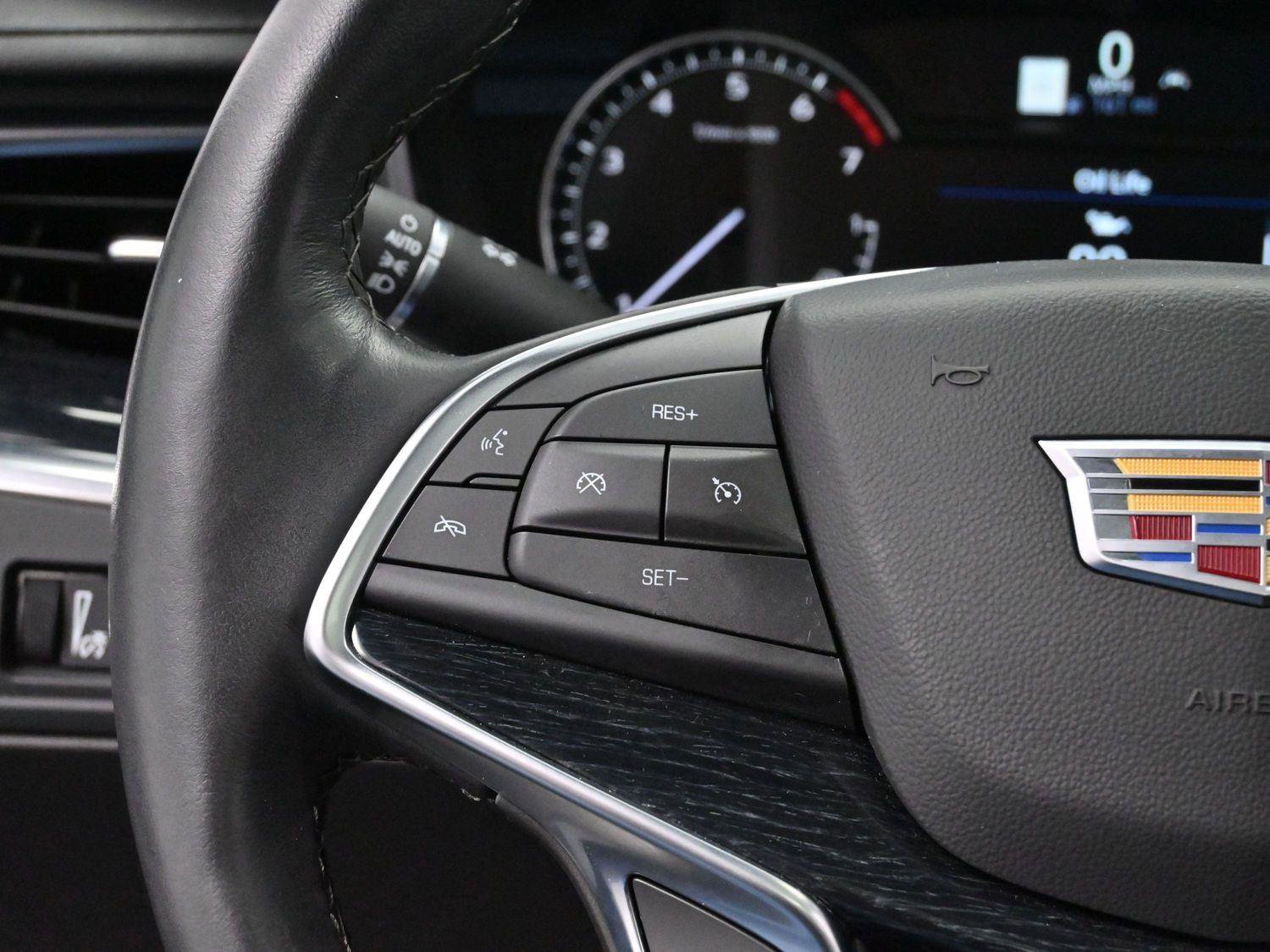 Certified 2025 Cadillac XT5 Premium Luxury image 17