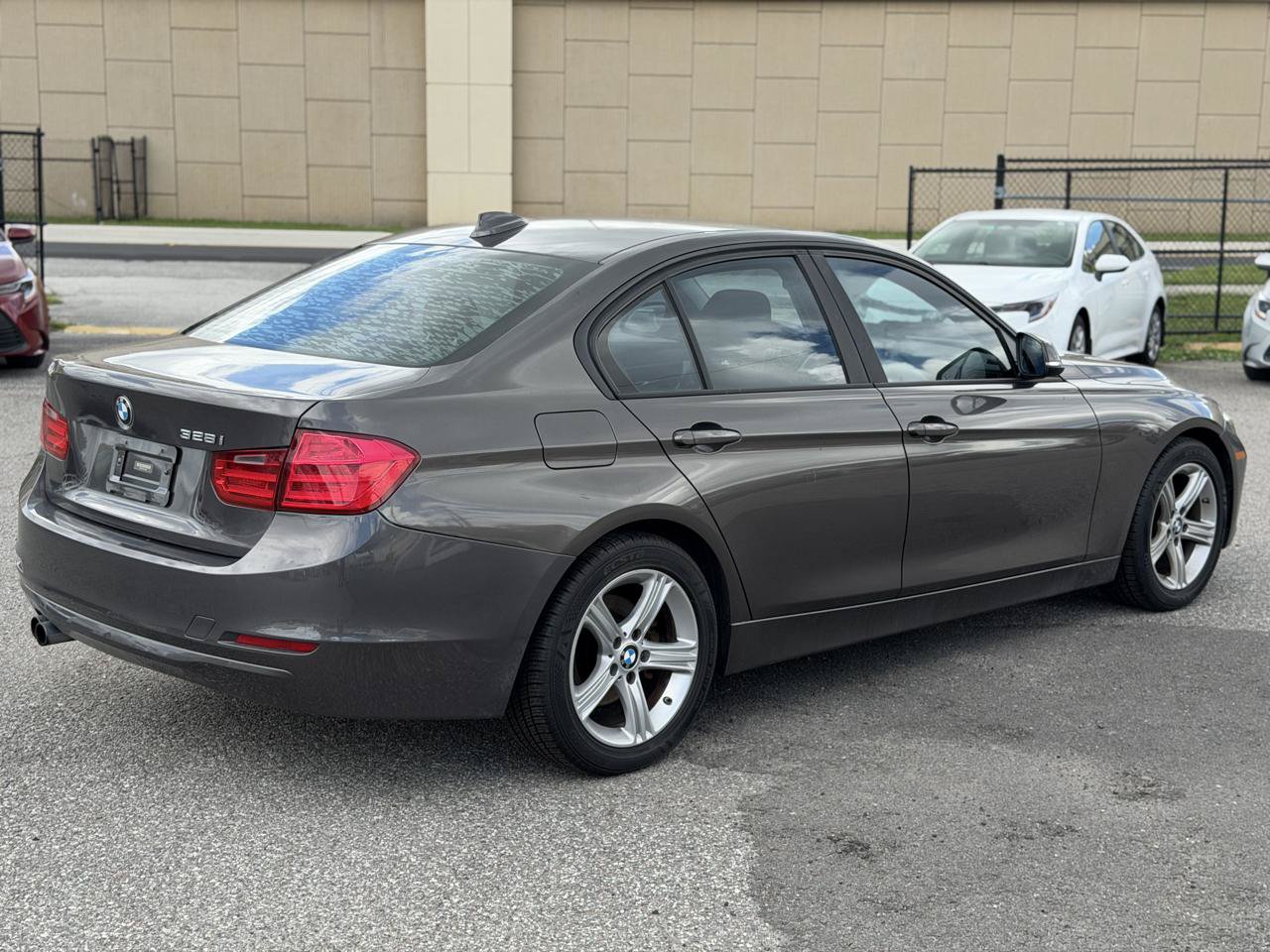 Used 2013 BMW 328i Sedan RWD image 4