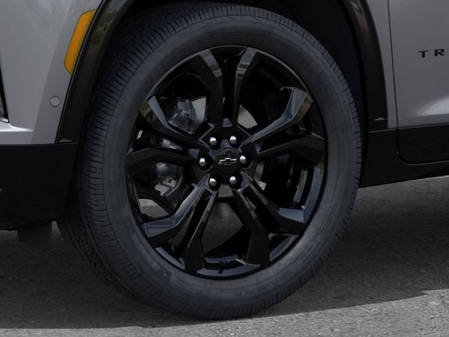 New 2027 Chevrolet Traverse RS w/ LPO, Floor Liner Package FWD image 9