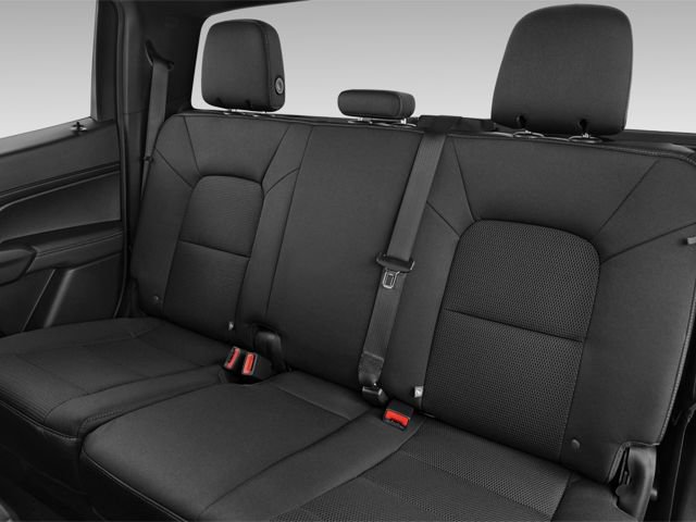 Used 2024 GMC Canyon Denali AWD/4WD image 11