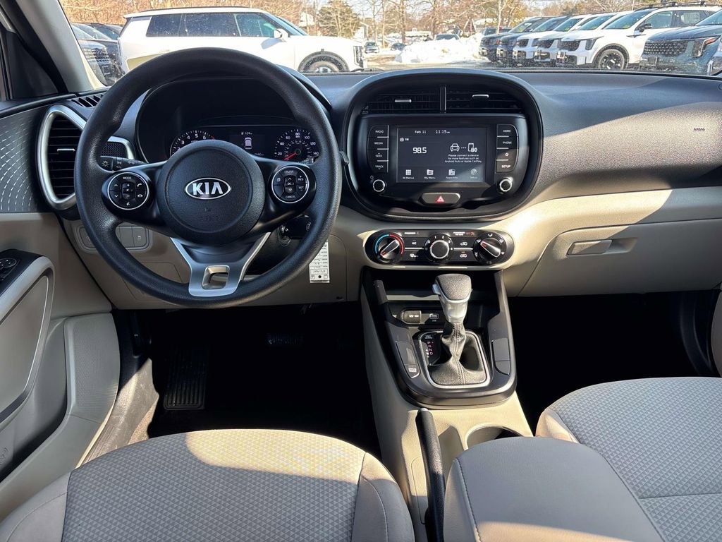 Certified 2021 Kia Soul LX image 11