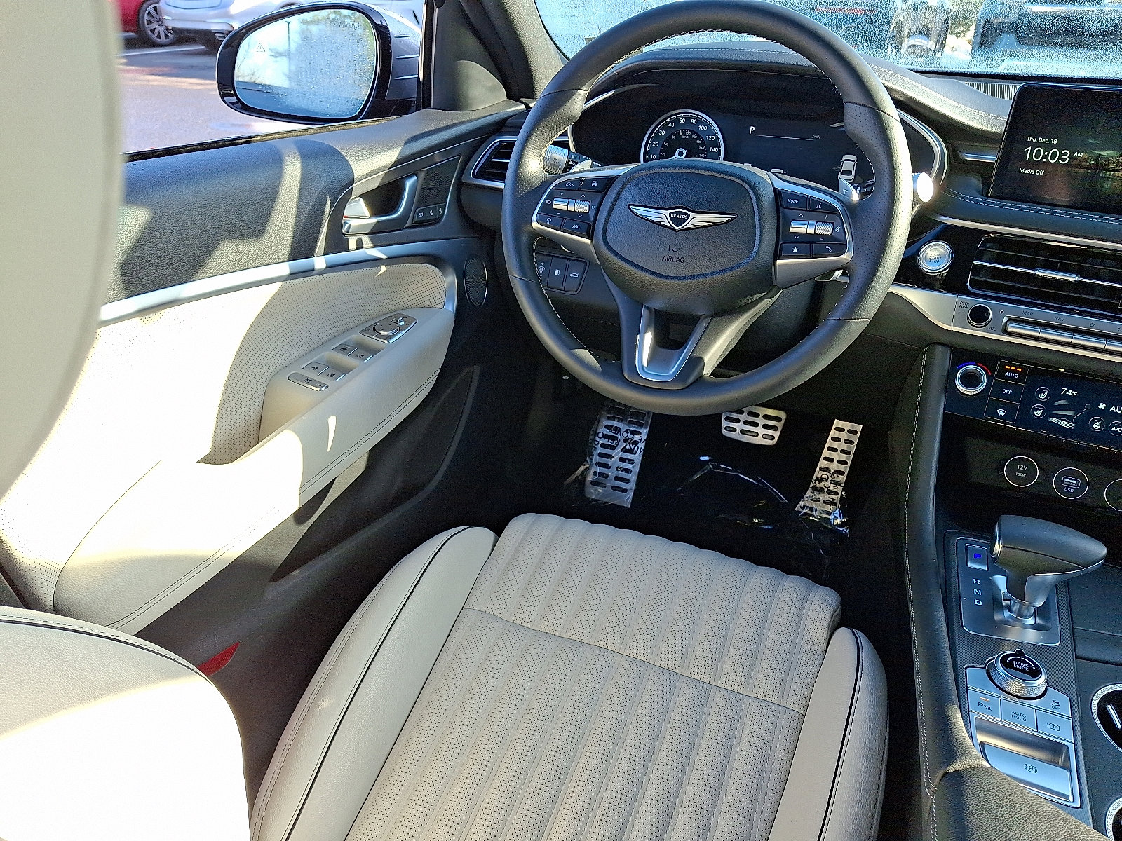 Certified 2024 Genesis G70 3.3T Advanced image 14