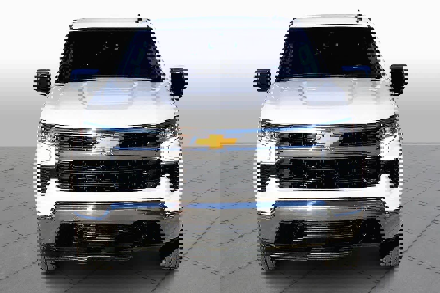 Used 2025 Chevrolet Silverado 1500 LT image 4