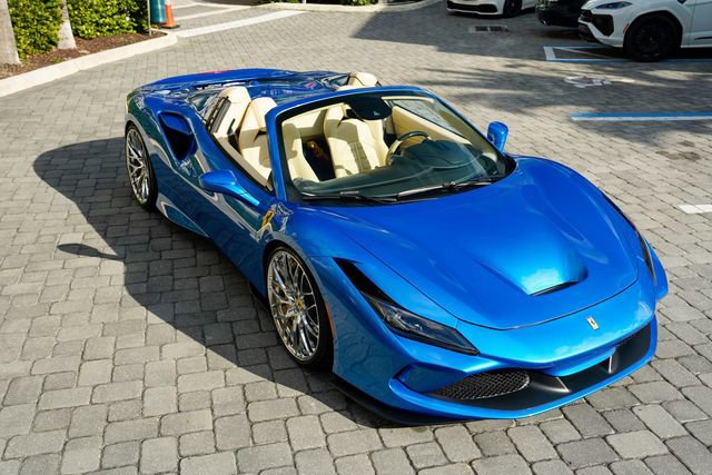 Used 2021 Ferrari F8 Tributo image 38