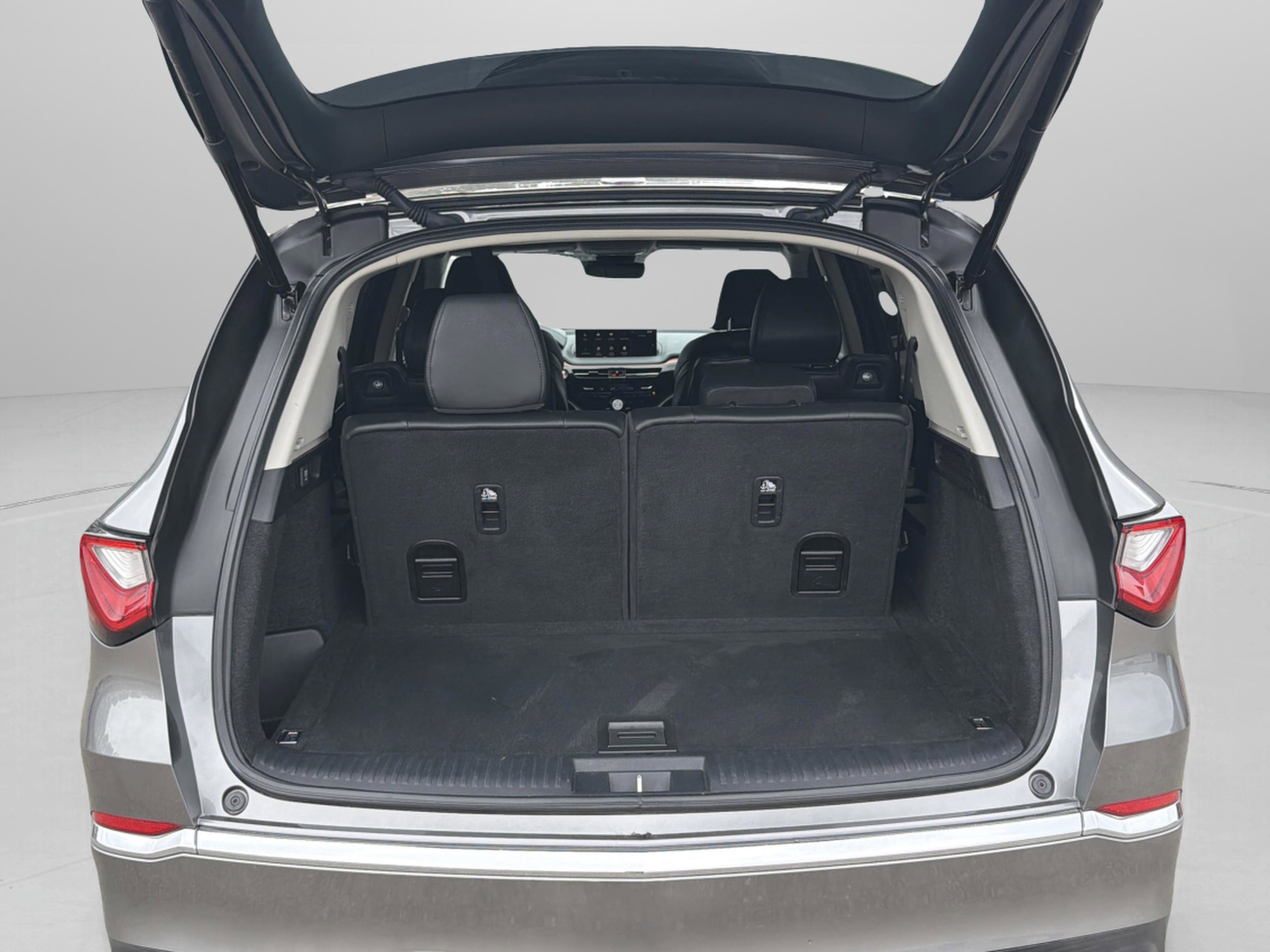 Used 2022 Acura MDX FWD image 24