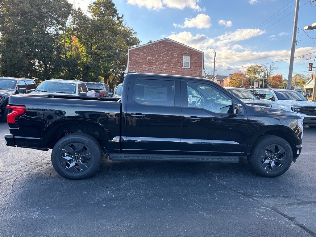 New 2025 Ford F150 Lightning Lariat image 4