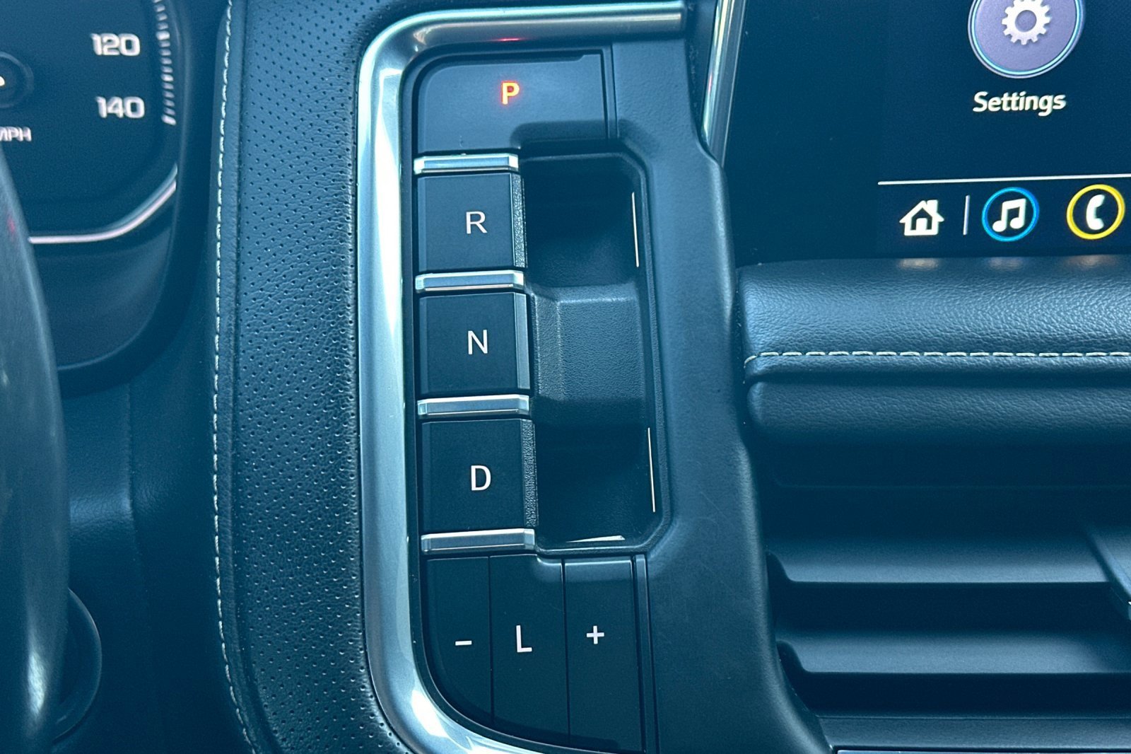 Used 2021 GMC Yukon SLT image 35