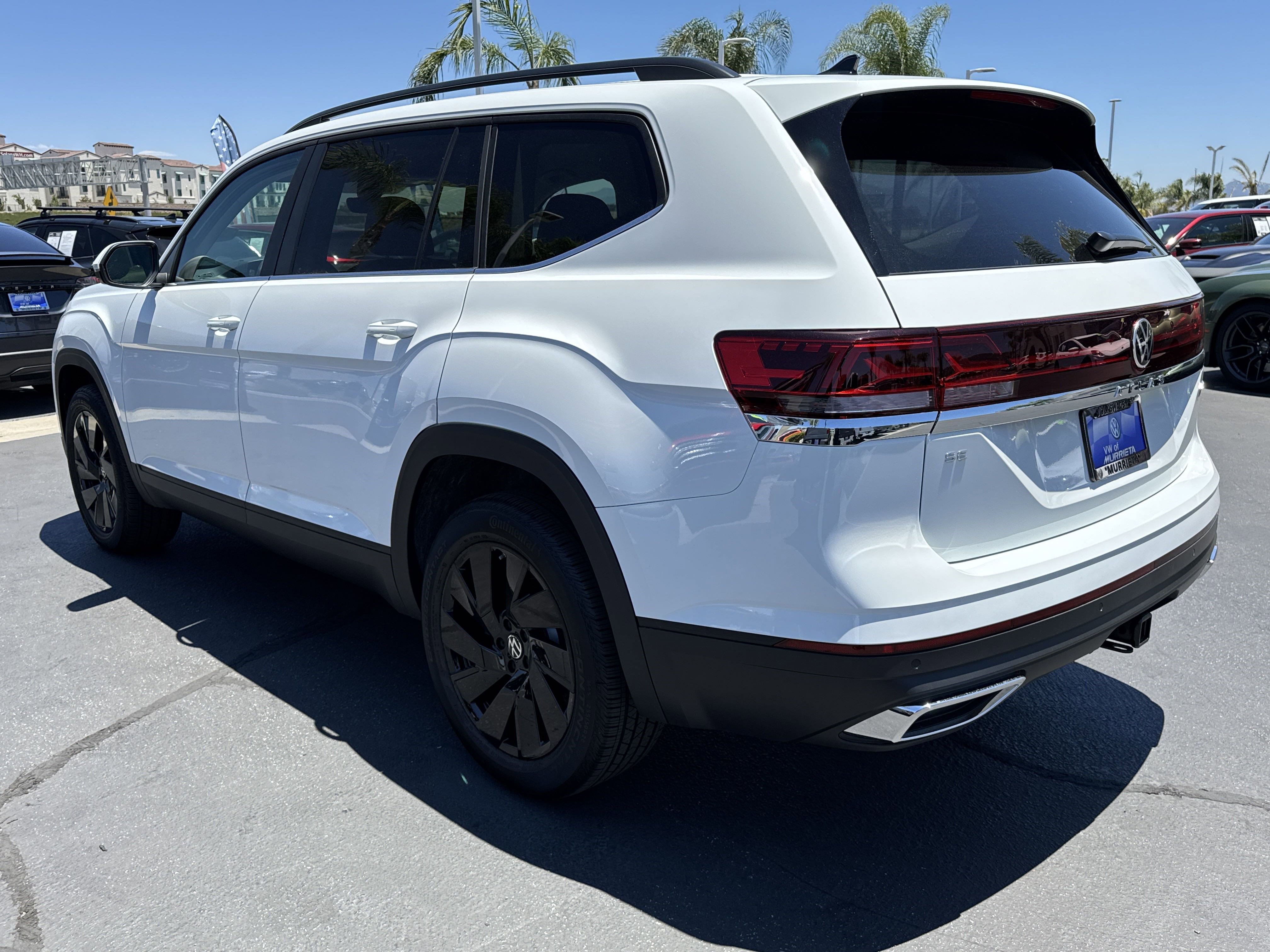 Used 2025 Volkswagen Atlas SE image 8