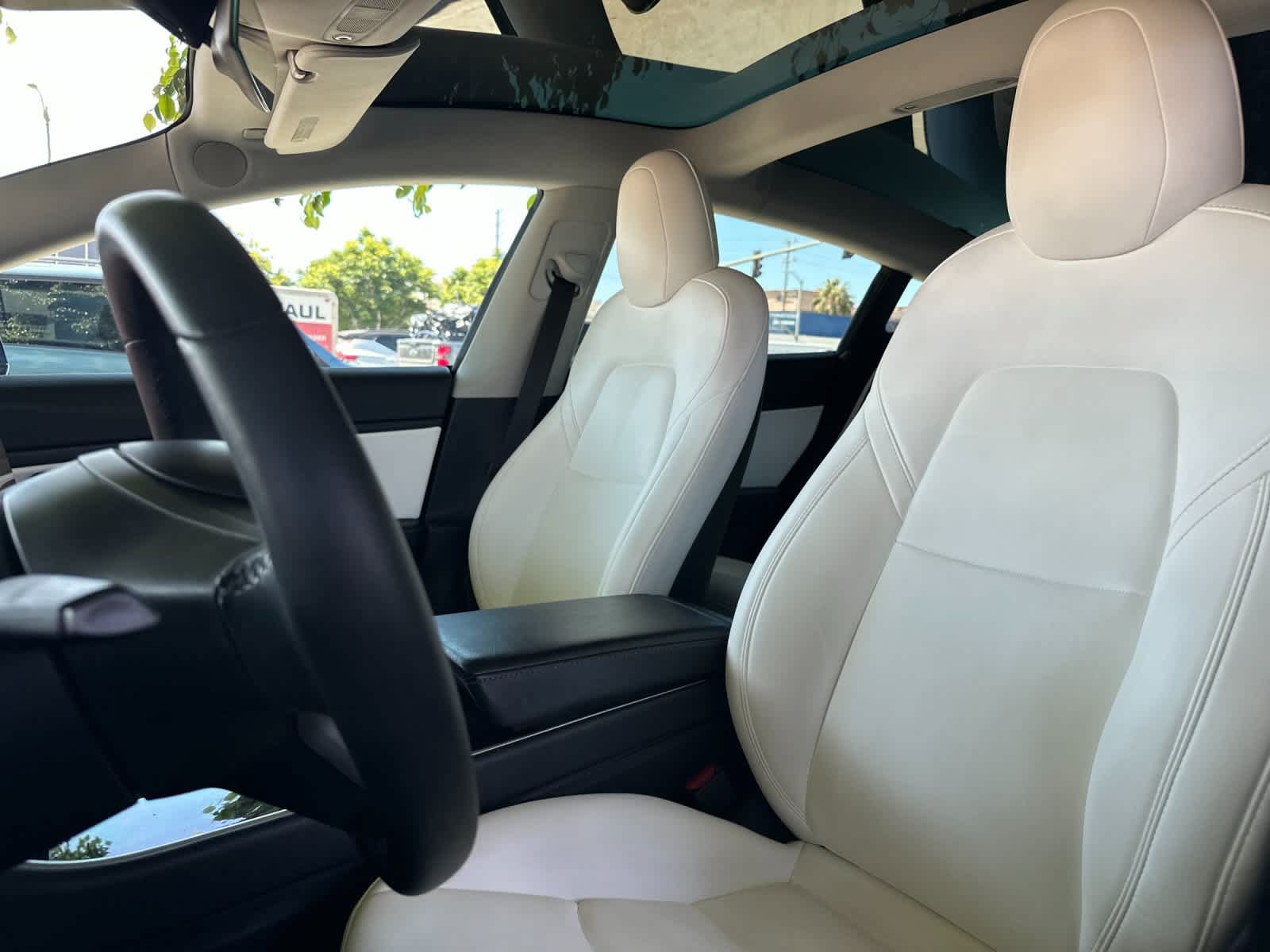 Used 2020 Tesla Model 3 Standard Range Plus RWD image 5