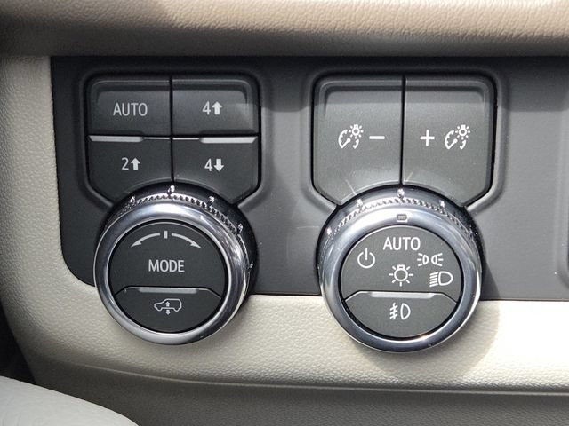 New 2026 GMC Yukon XL Denali w/ Denali Reserve Package AWD/4WD image 13
