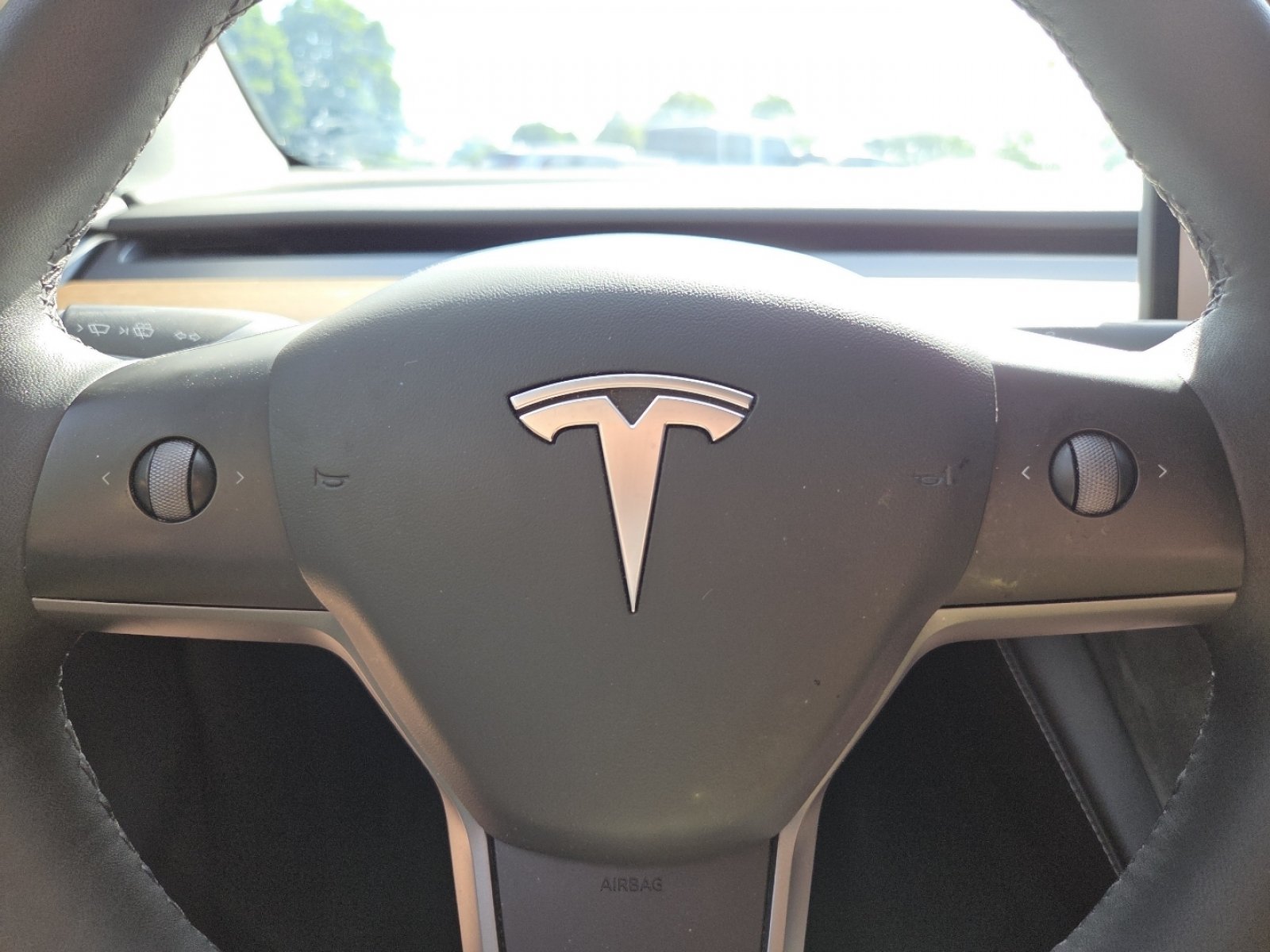 Used 2024 Tesla Model Y Long Range AWD/4WD image 33