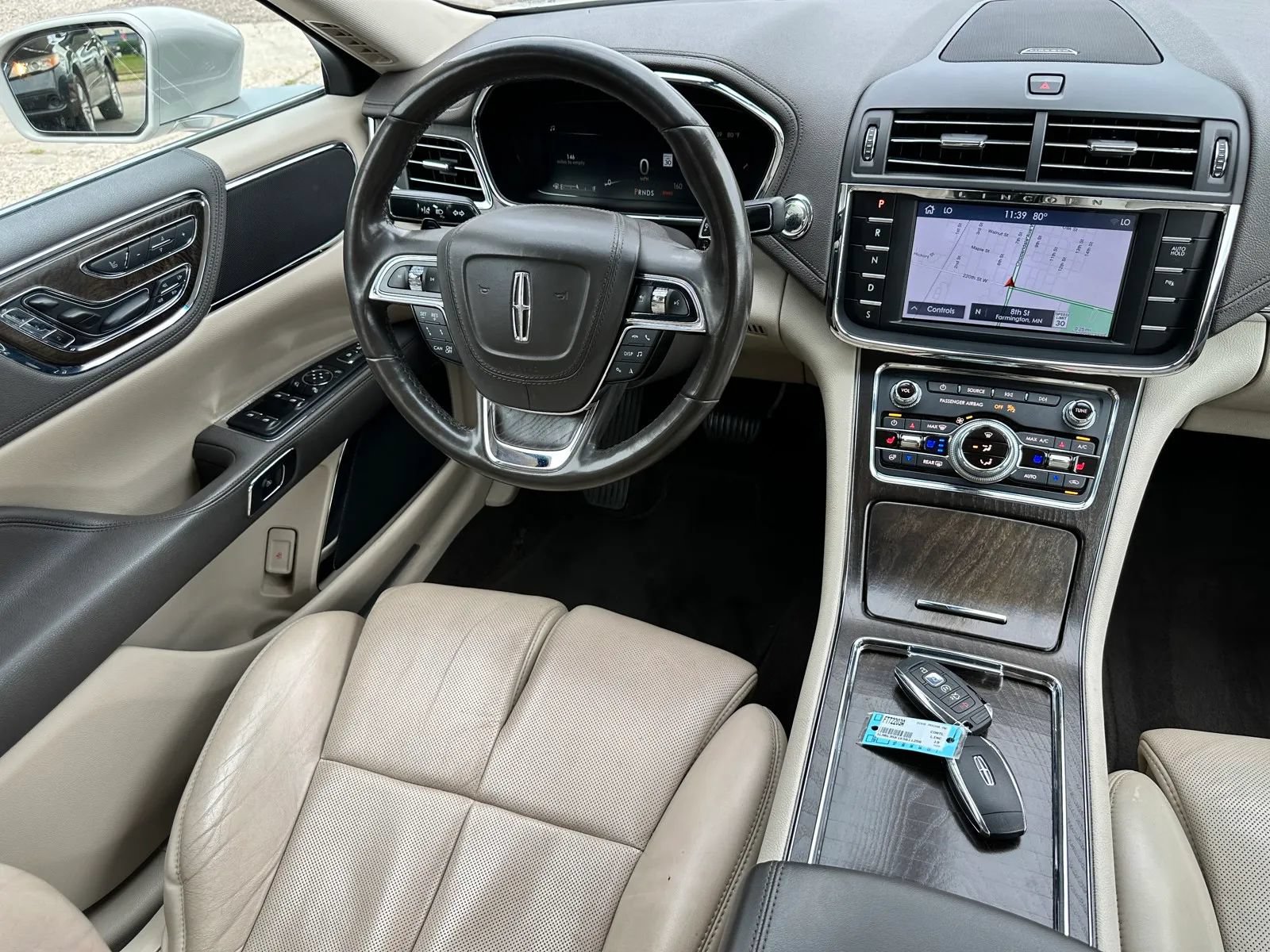 Used 2019 Lincoln Continental Select w/ Continental Climate Package FWD image 21