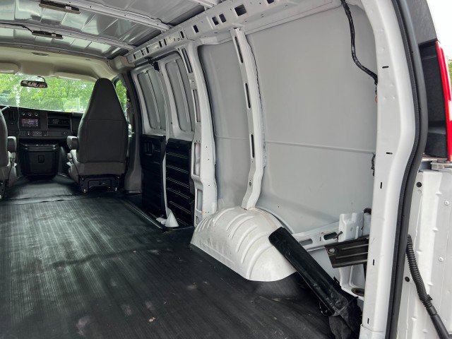 Used 2019 GMC Savana 2500 w/ Driver Convenience Package image 26