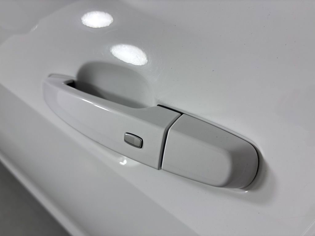 Used 2023 Chevrolet Malibu LT FWD image 15