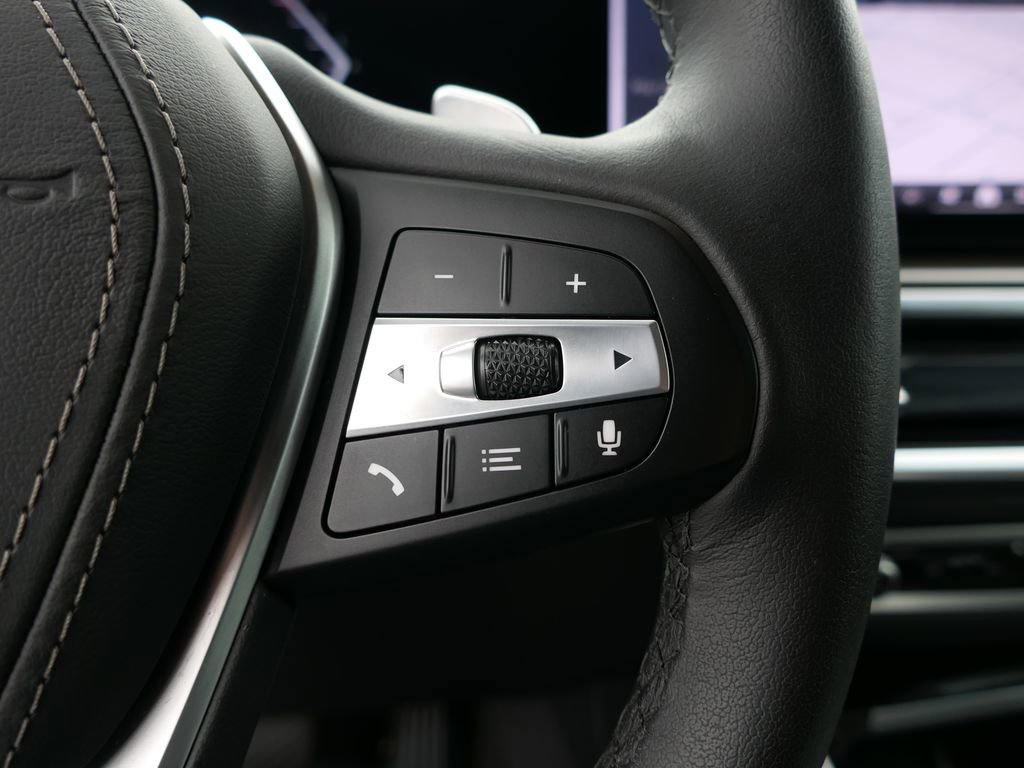 Used 2025 BMW X5 xDrive40i w/ Premium Package image 13