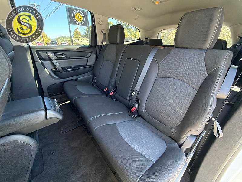 Used 2017 Chevrolet Traverse LT FWD image 14