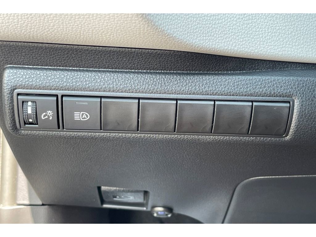 Used 2023 Toyota Corolla LE FWD image 36