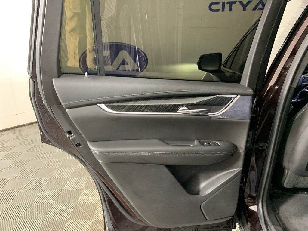 Used 2020 Cadillac XT6 Premium Luxury image 29