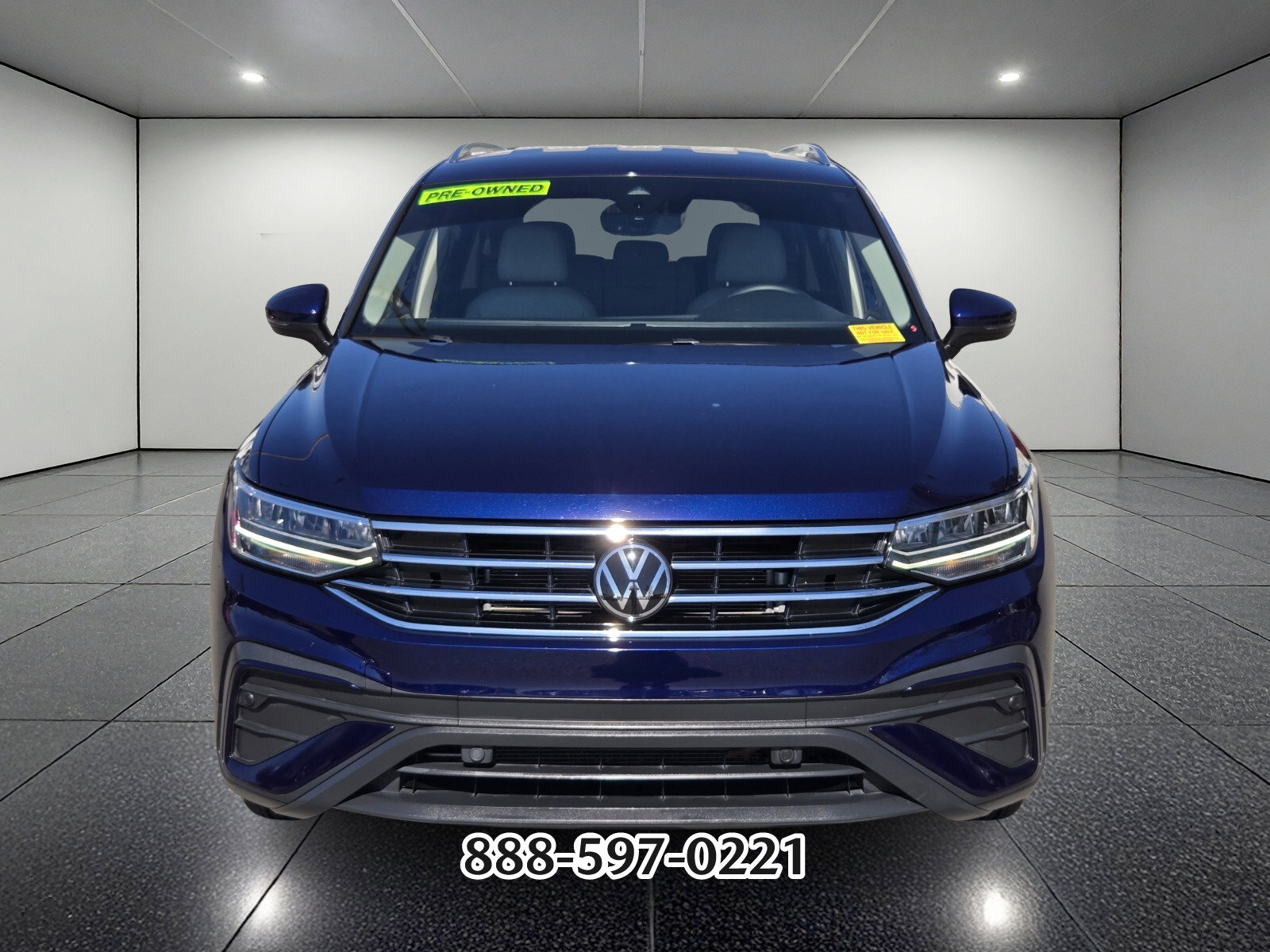Used 2023 Volkswagen Tiguan SE image 8