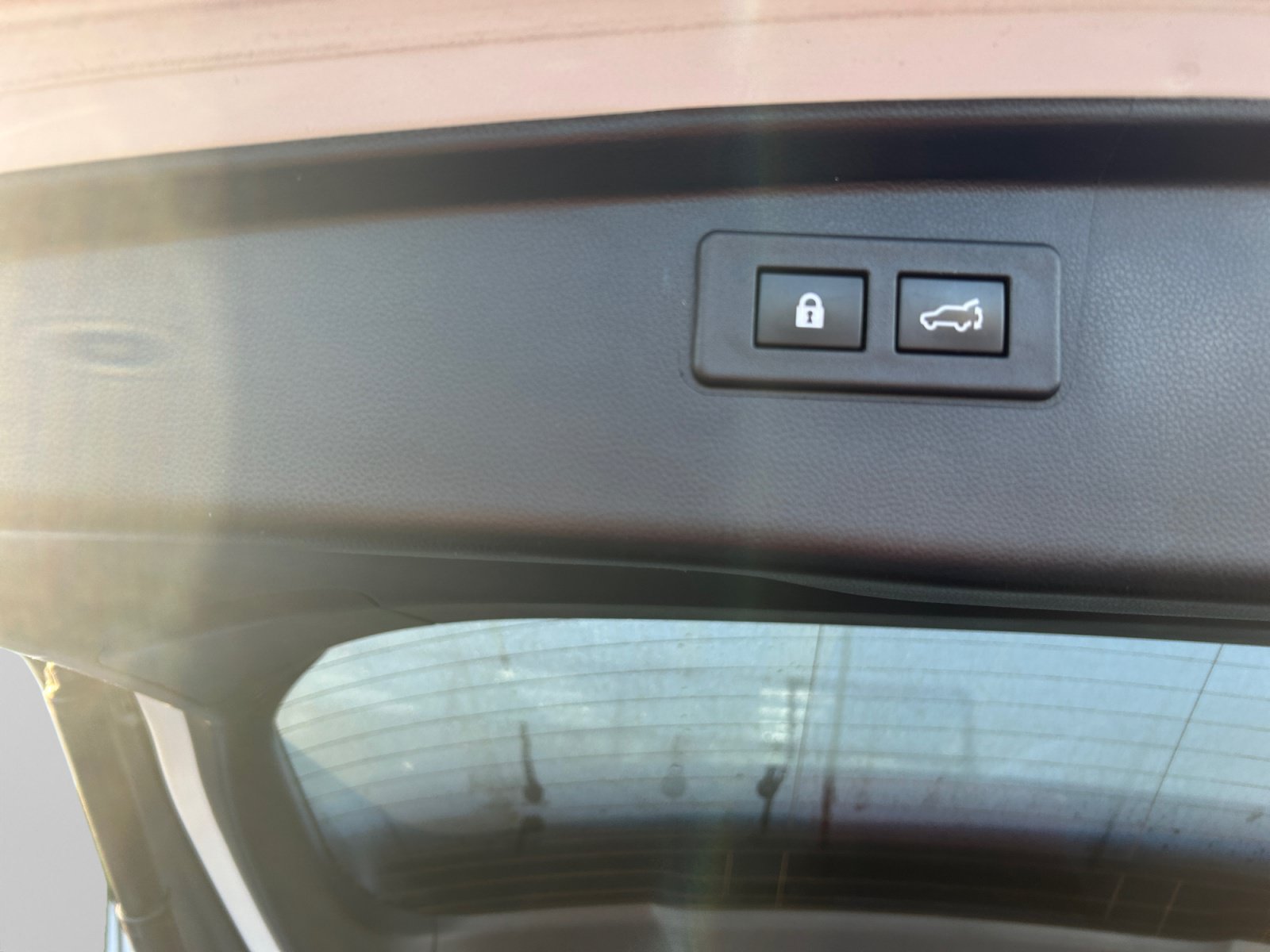 Used 2023 Subaru Outback Premium AWD/4WD image 19
