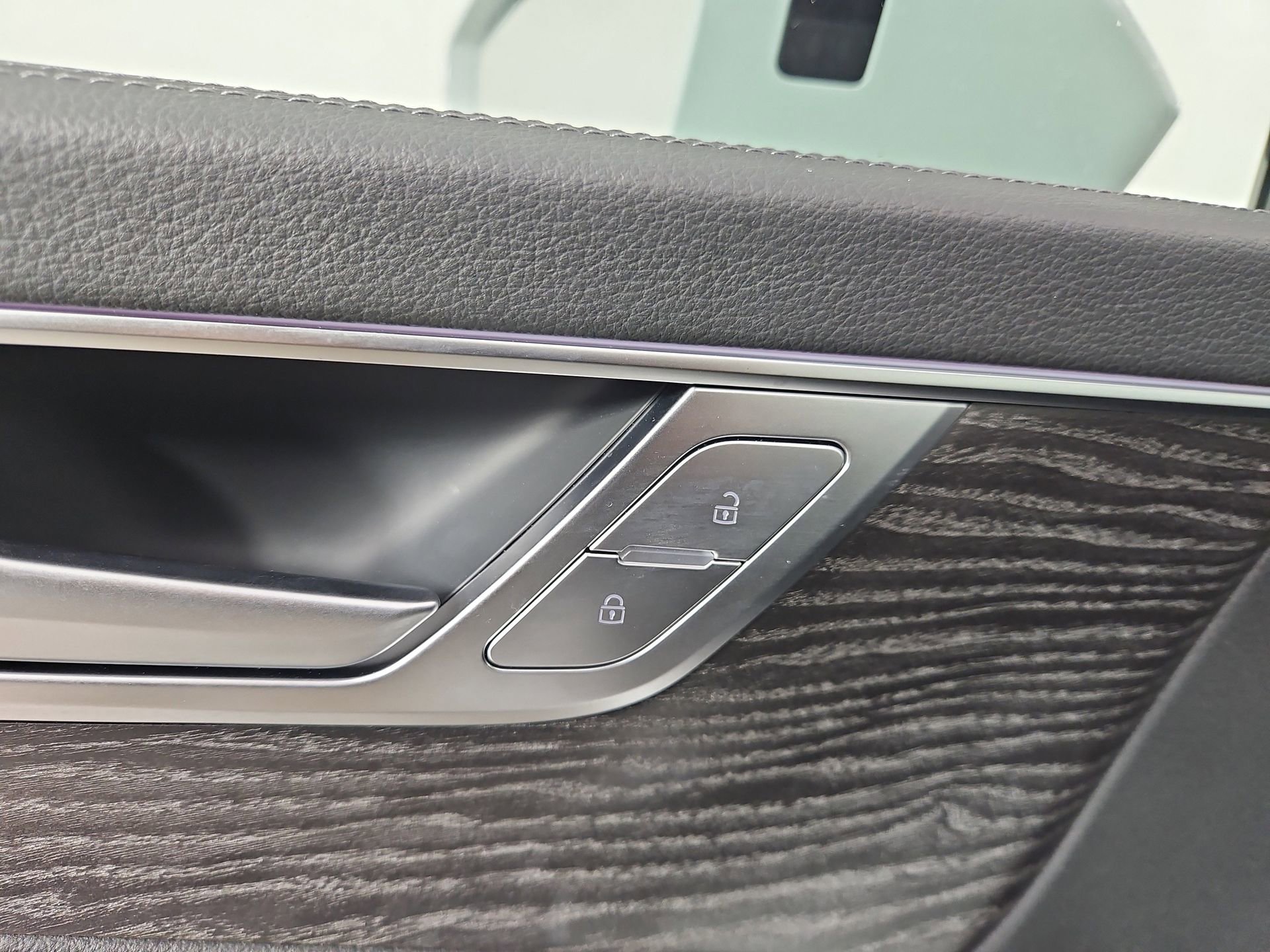 Certified 2025 Audi A6 Premium Plus w/ Premium Plus Package image 22