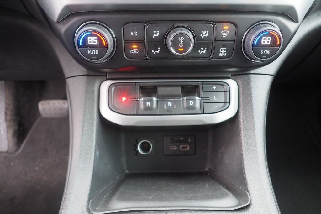 Used 2023 GMC Acadia SLT image 12