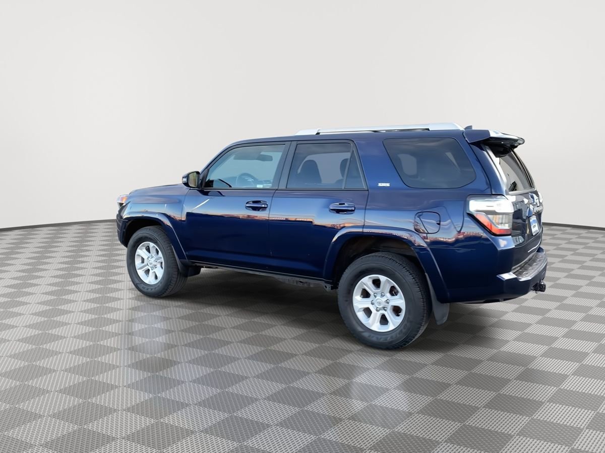 Used 2016 Toyota 4Runner SR5 Premium AWD/4WD image 5