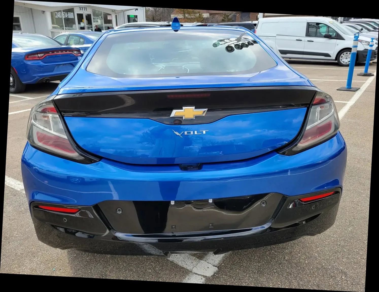 Used 2018 Chevrolet Volt Premier w/ Driver Confidence II Package image 11