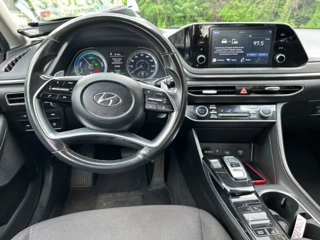 Used 2020 Hyundai Sonata SEL w/ Winter Weather Package FWD image 11
