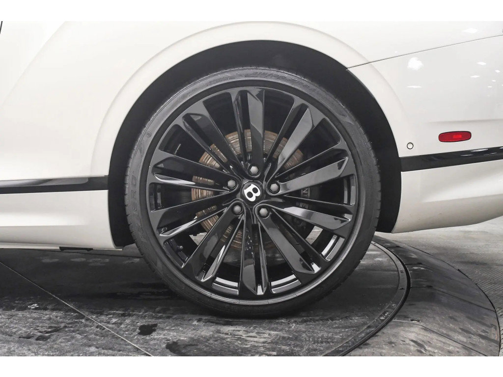 Used 2022 Bentley Continental GT Speed image 32