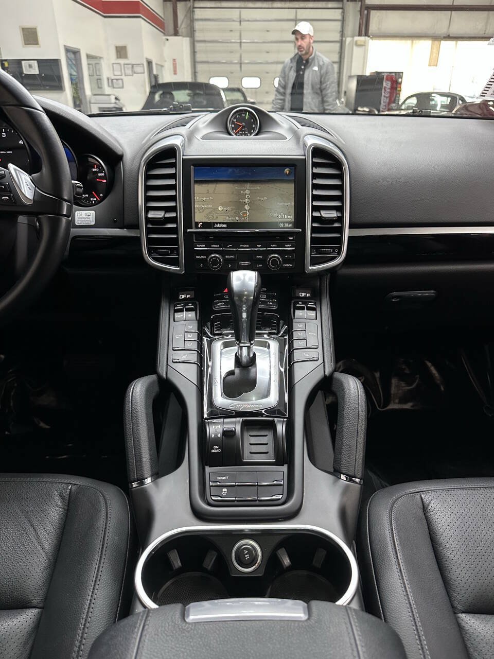 Used 2014 Porsche Cayenne Diesel AWD/4WD image 26