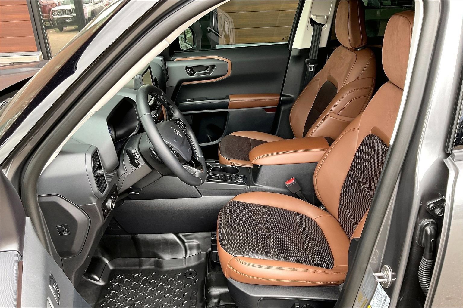 Used 2023 Ford Bronco Sport Badlands w/ Premium Package image 16