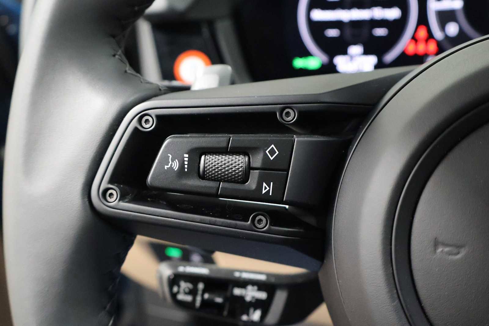 Certified 2026 Porsche Cayenne S AWD/4WD image 27
