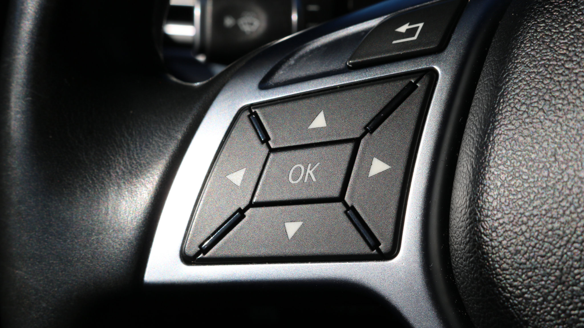 Used 2017 Mercedes-Benz E 400 4MATIC Coupe image 14