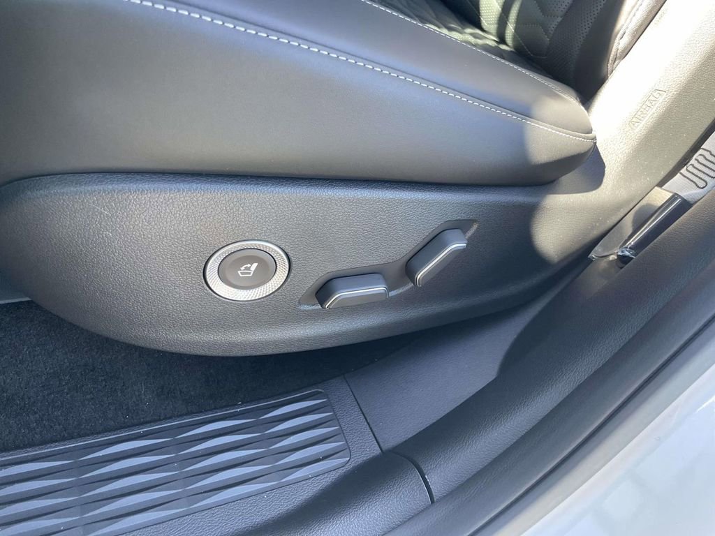 New 2026 Genesis GV80 3.5T AWD/4WD image 24