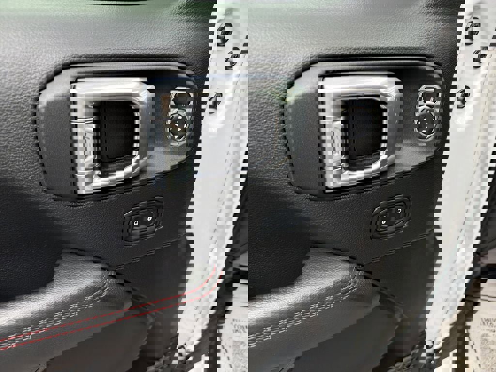 Used 2021 Jeep Wrangler Unlimited Rubicon image 16