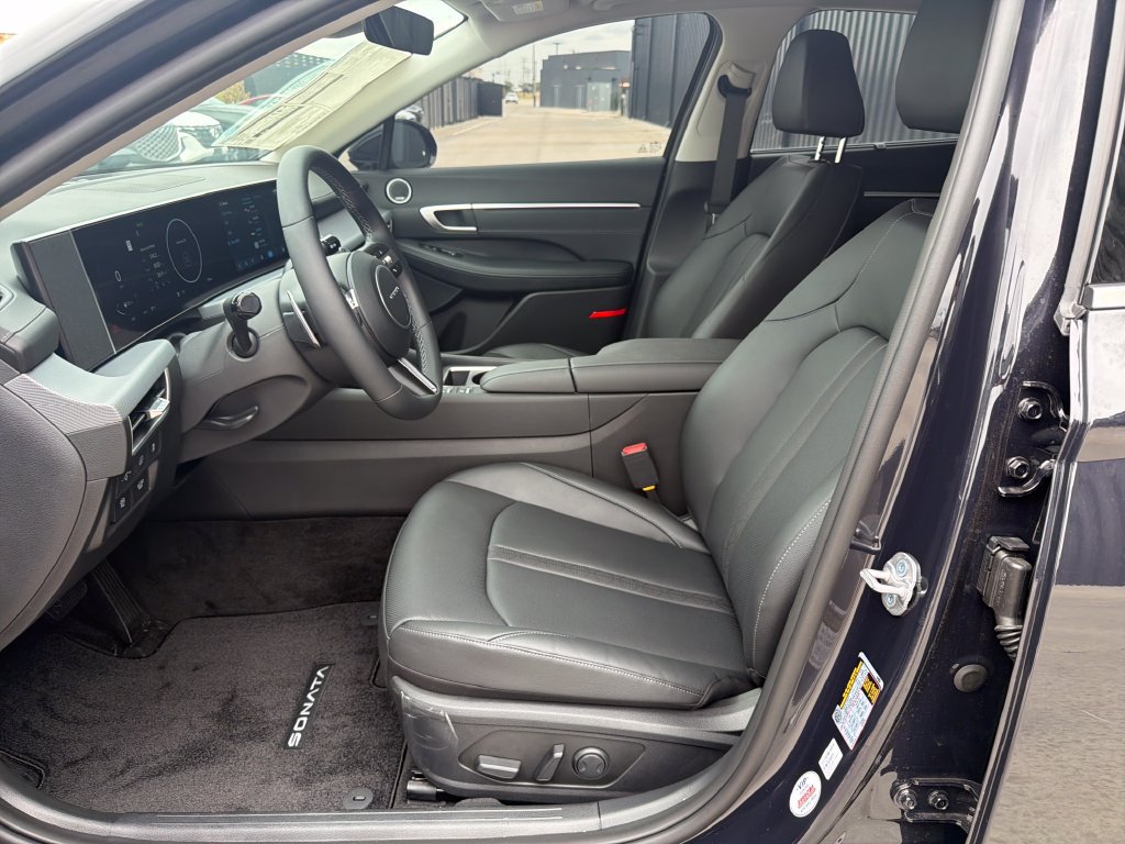 New 2026 Hyundai Sonata Limited FWD image 13