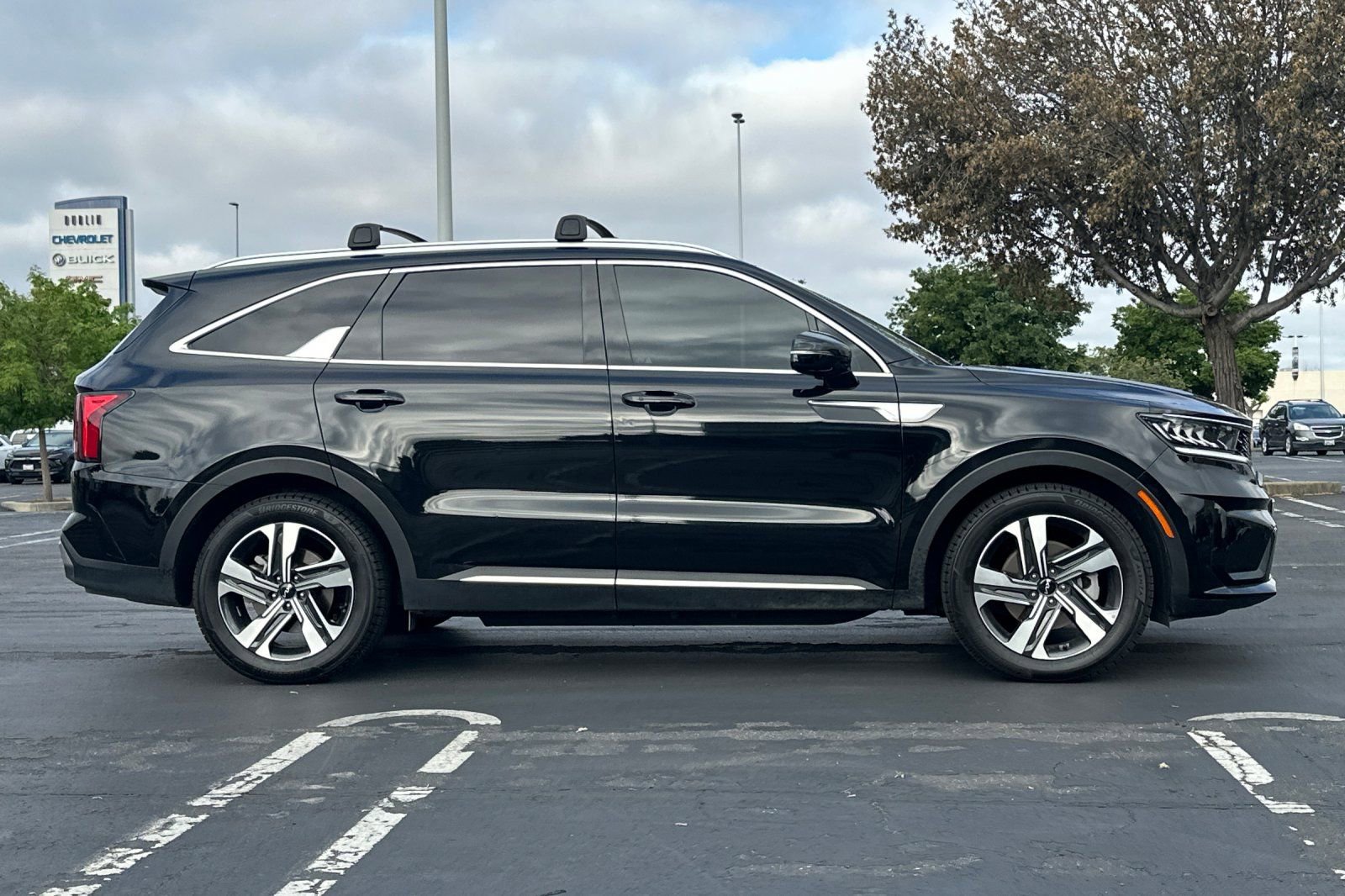 Used 2024 Kia Sorento EX w/ Panoramic Sunroof Package AWD/4WD image 3
